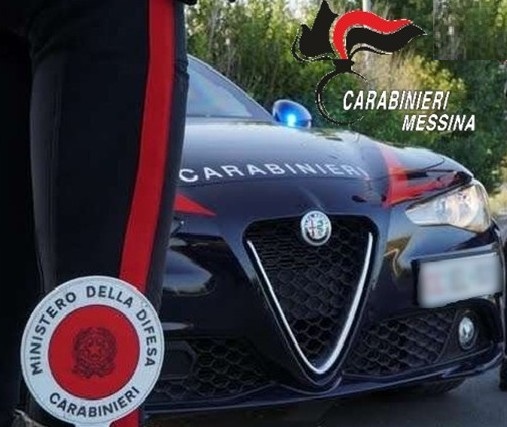In auto aveva una pistola e droga: arrestato dai carabinieri