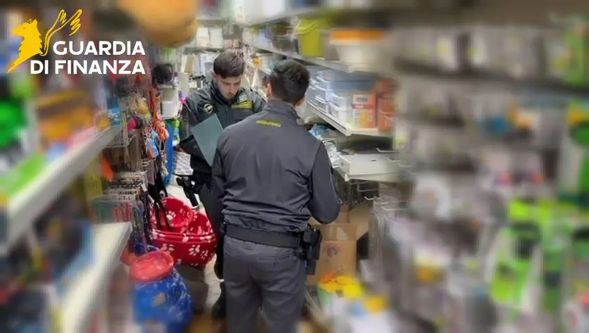 Sequestrati a Catania oltre 70 mila prodotti potenzialmente pericolosi per la salute