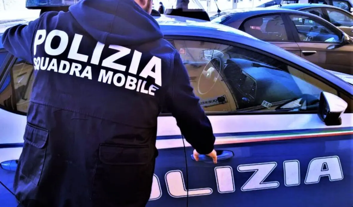 Smantellata piazza di spaccio a Catania, 8 misure cautelari