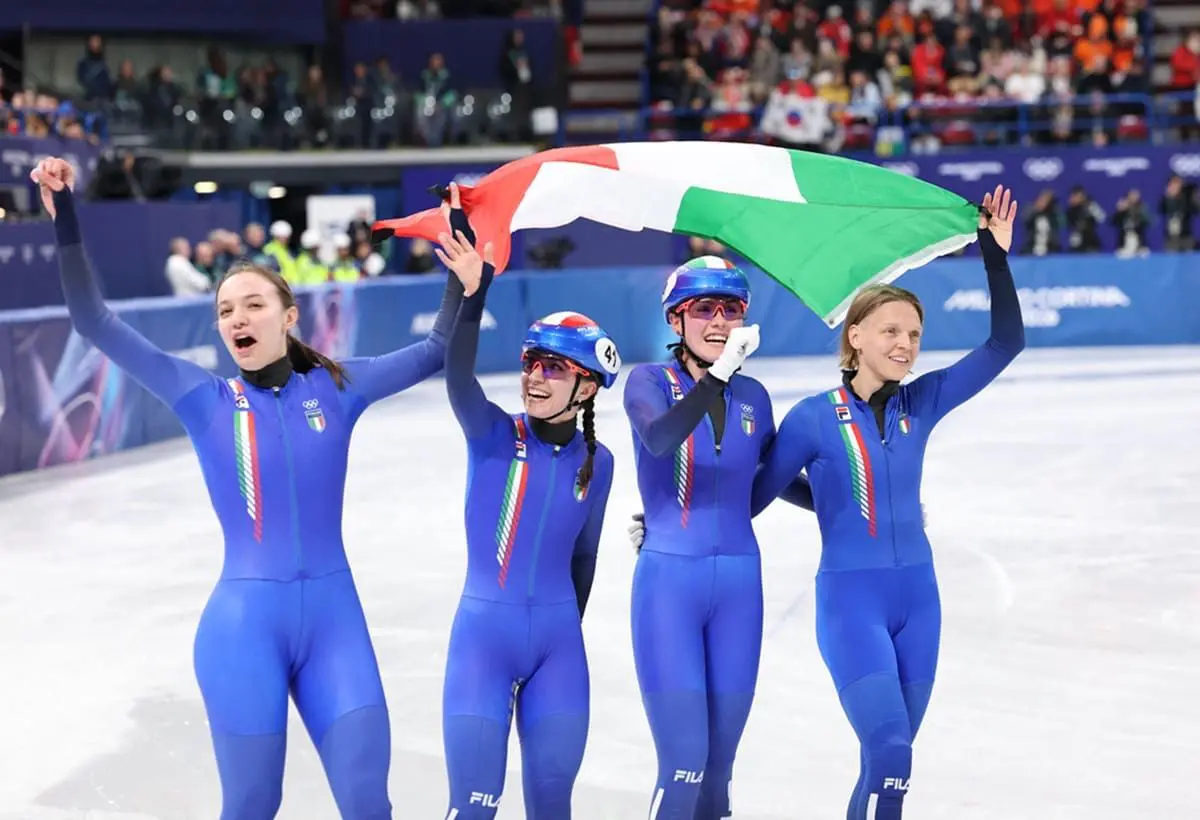Arianna Fontana medaglia con la staffetta e record davanti a Meloni
