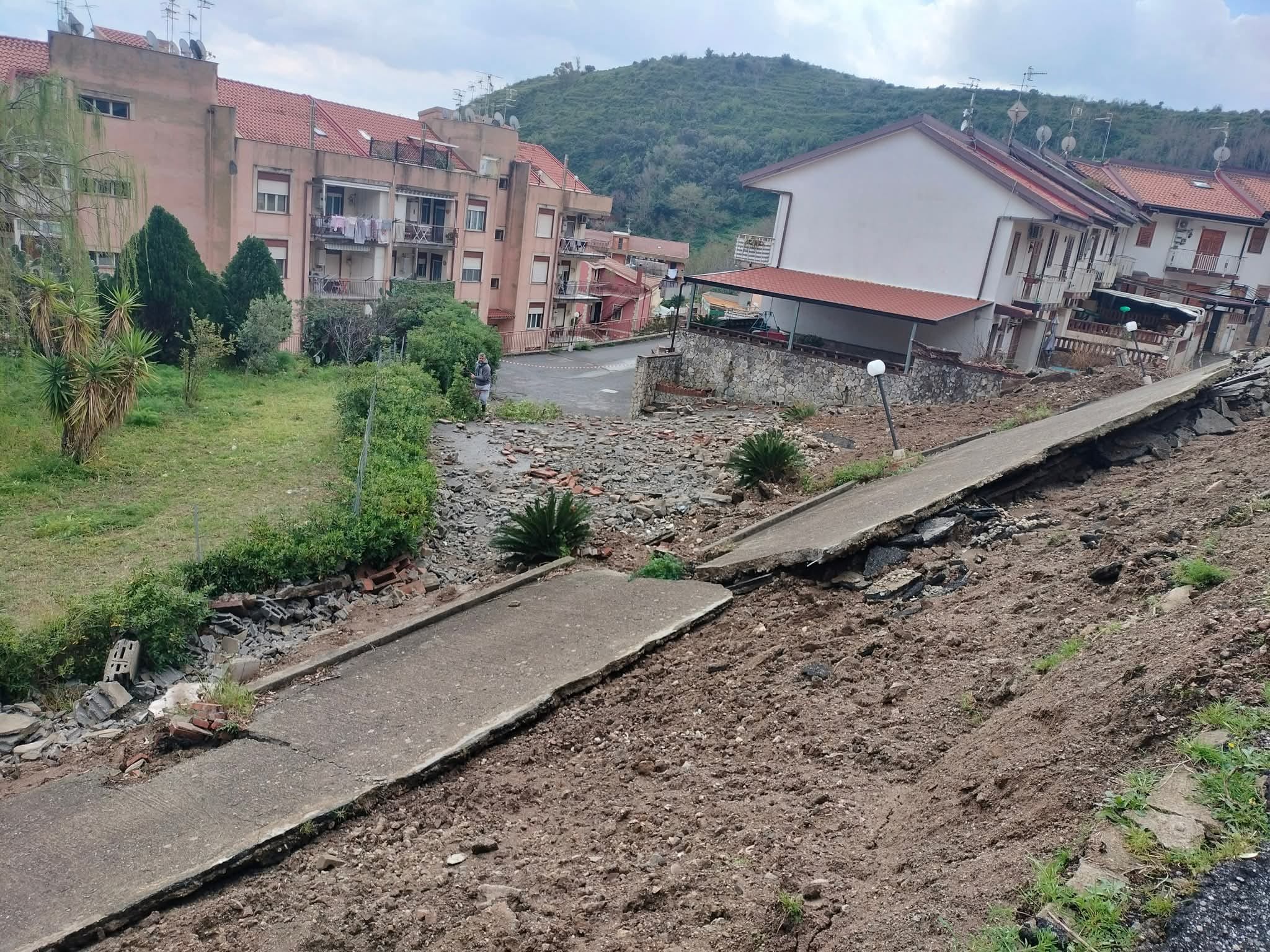 Catarratti, un anno da sfollati: il sindaco cos’ha fatto?