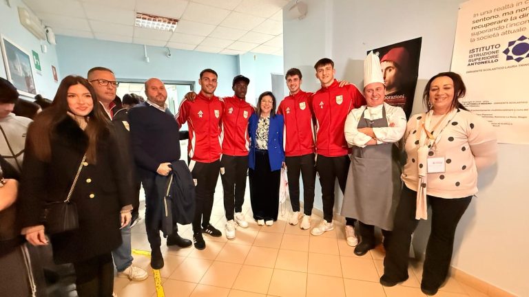 Acr, i calciatori al liceo sportivo Antonello