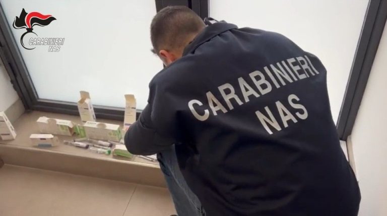 Blitz dei Nas in una farmacia, somministravano cure antitumorali