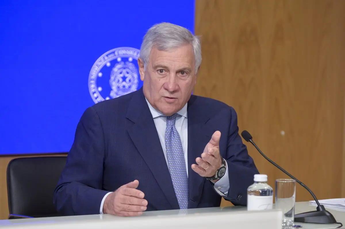 Colpita base italiana in Kuwait, nessun ferito. Tajani “Non ci facciamo intimorire”