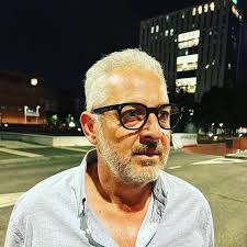 Cantello, sceneggiata di un copione scritto con De Luca