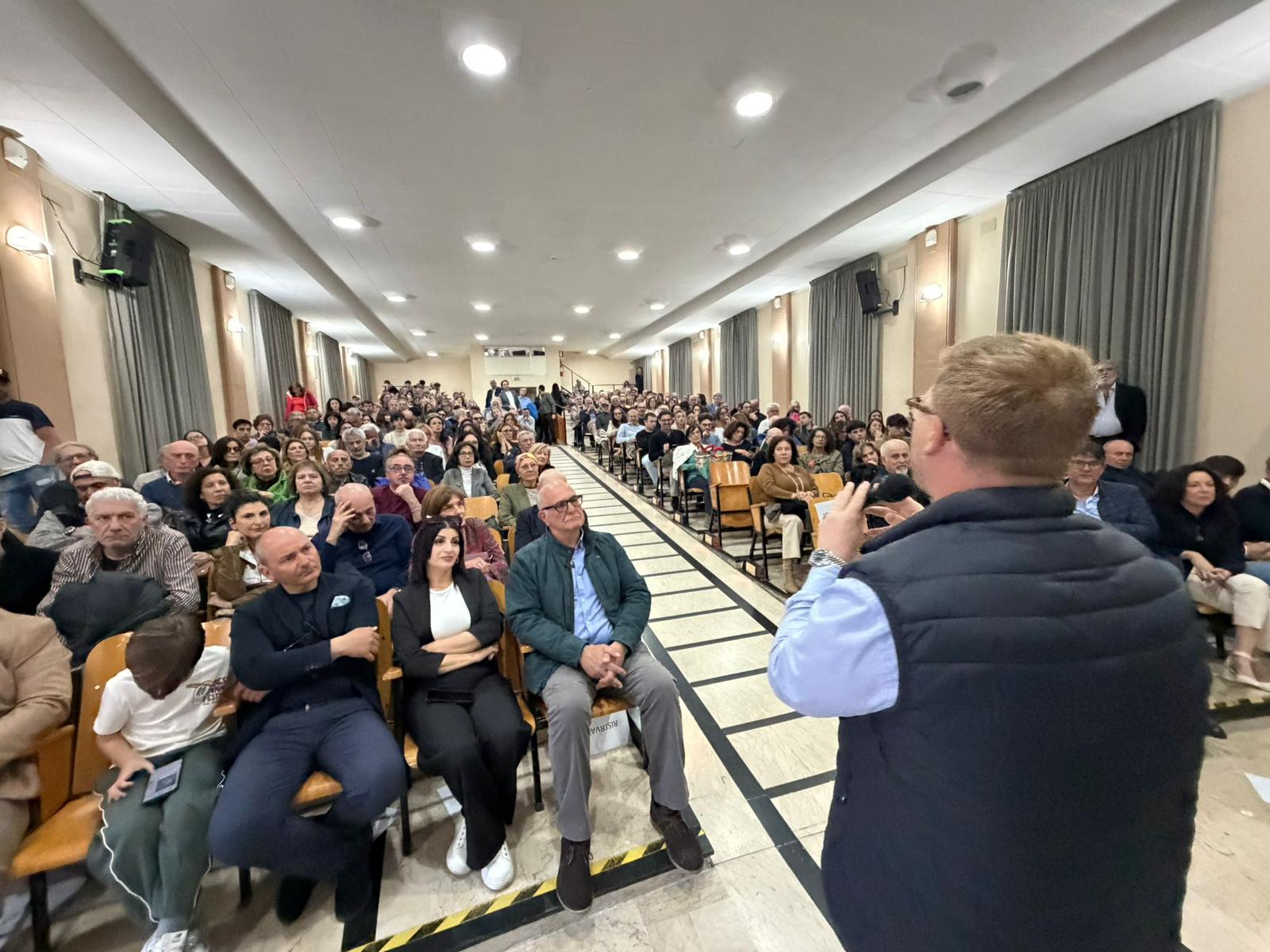 La Vardera cresce a Messina e darà la spallata a De Luca