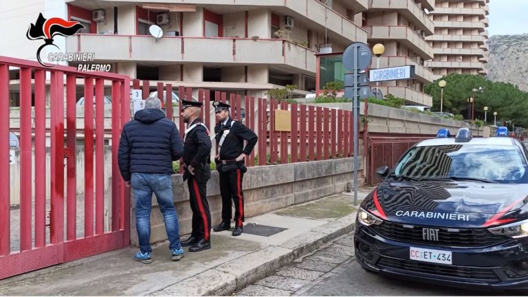 Ladra seriale arrestata a Palermo, si nascondeva in un rifugio improvvisato