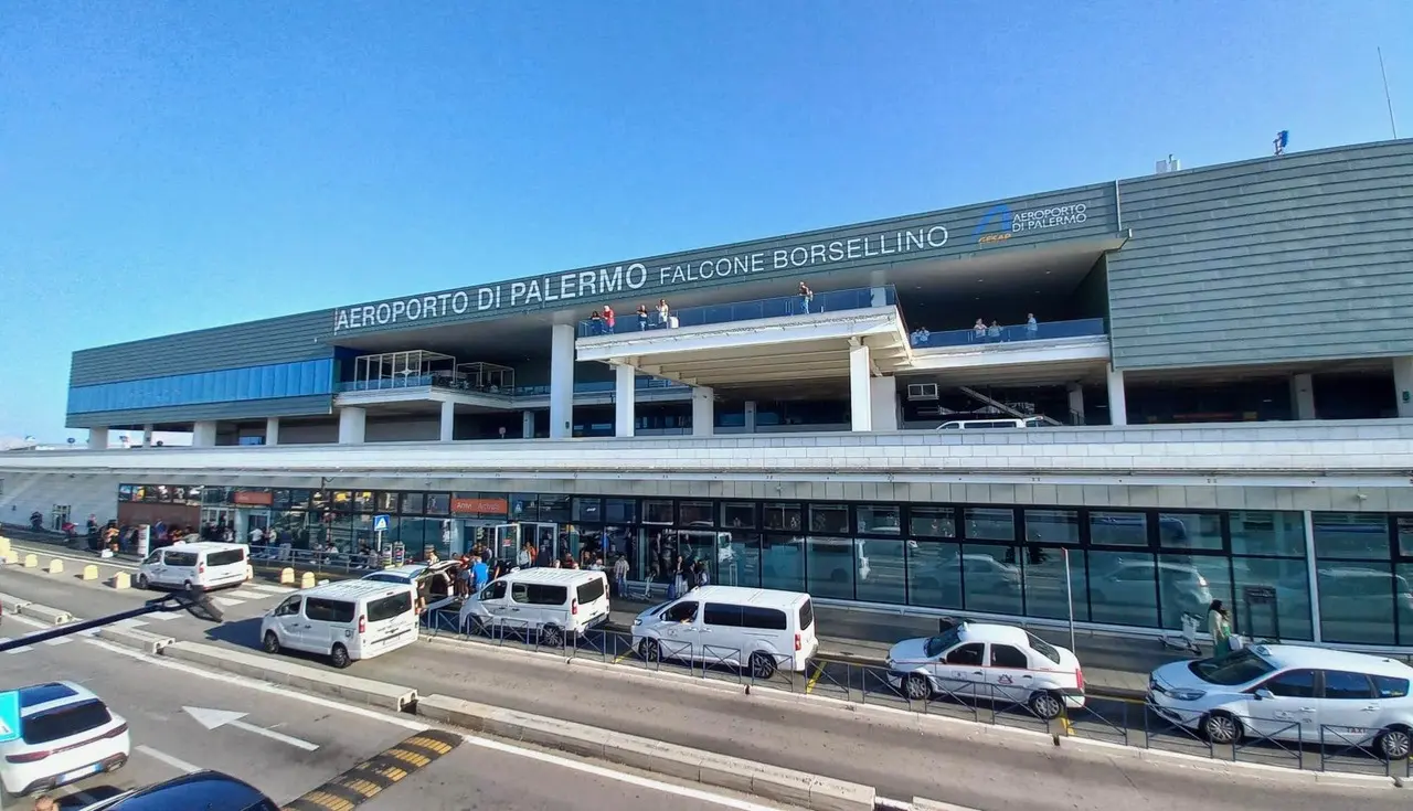 Aeroporto di Palermo, 340 mila passeggeri in transito per il lungo ponte delle festività (+5% rispetto al 2025)