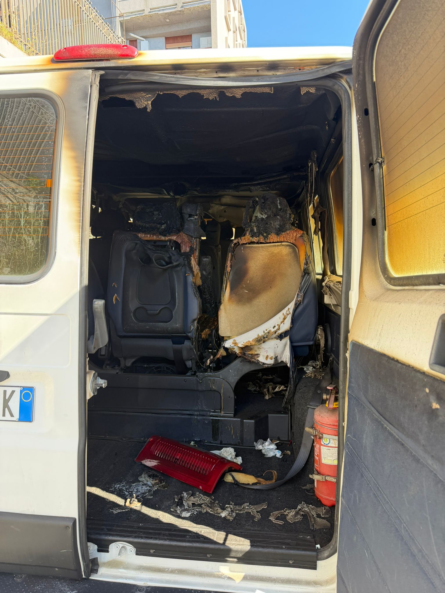 Incendiato il furgone del CIRS Messina