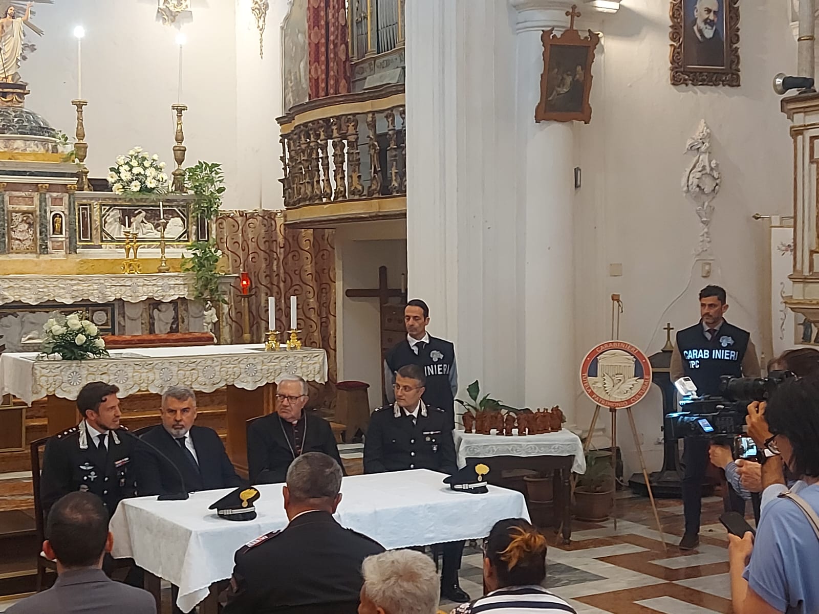 Restituite opere d’arte recuperate dai carabinieri
