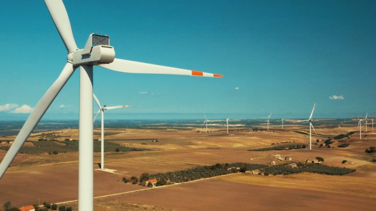 Iberdrola, nuovo progetto eolico. Capacità di generazione in Italia fino a 450 MW