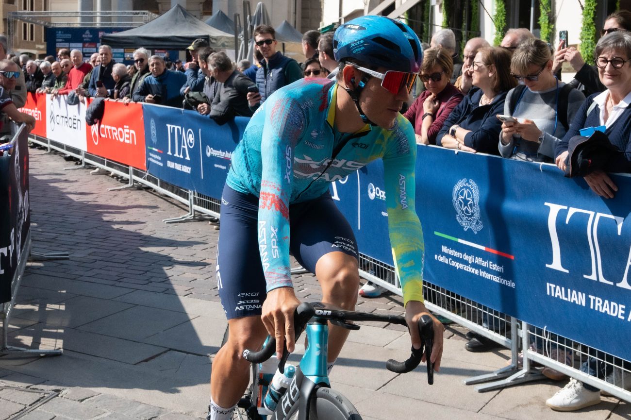 Ballerini vince la 6^ tappa a Napoli, Eulalio resta in rosa