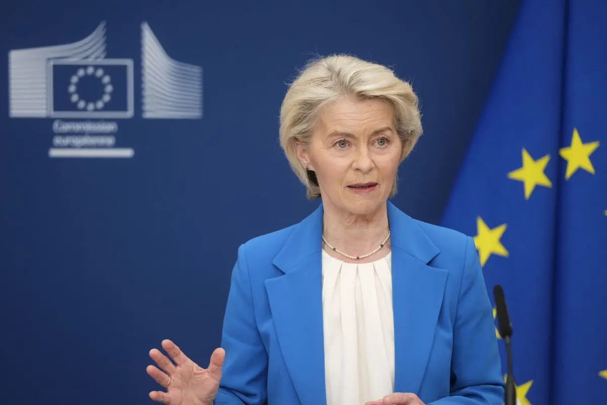 Ue, sì all’accordo sui dazi con gli Usa. Von der Leyen “Passo avanti”