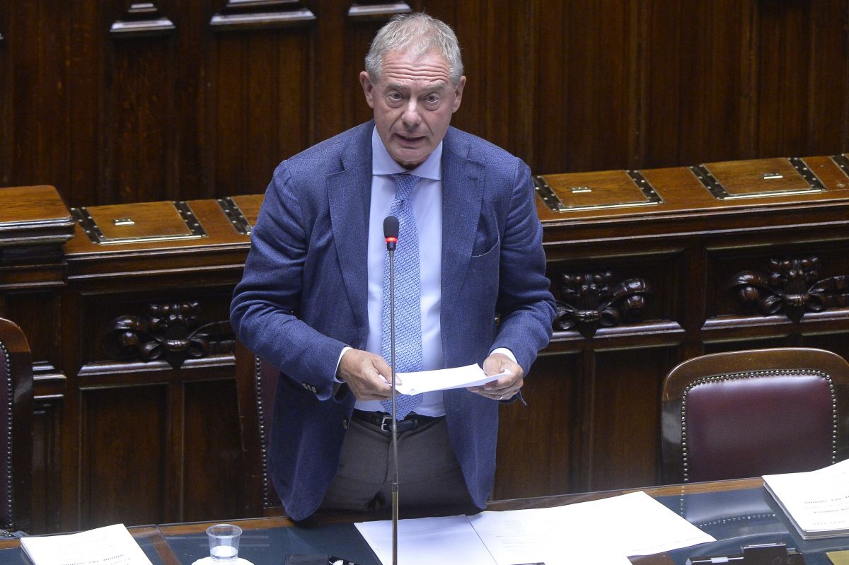 Automotive, Urso convoca il tavolo nazionale al Mimit il 14 luglio