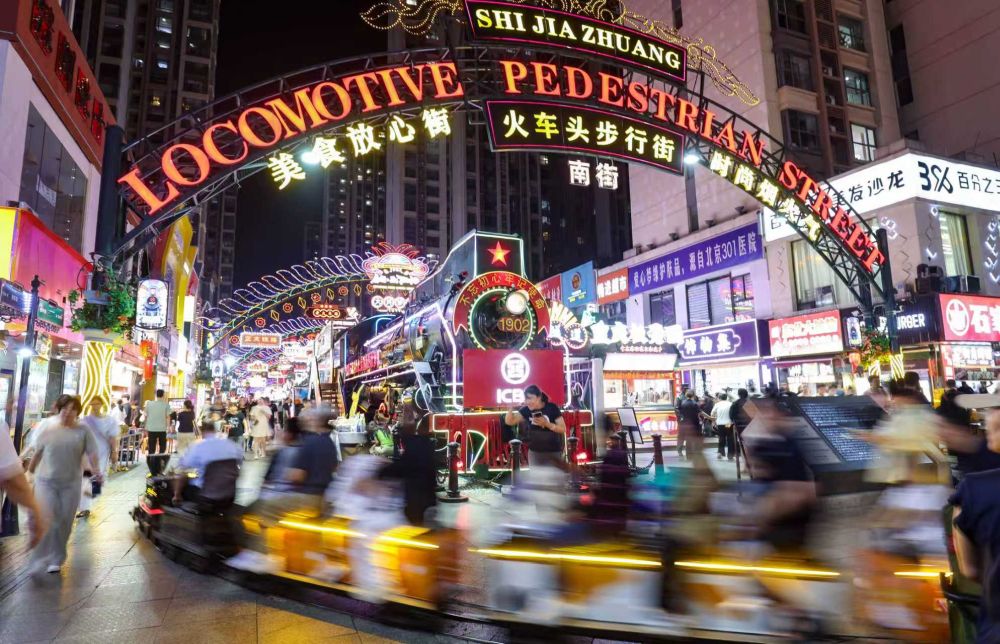 Cina, cresce il mercato dei consumi nei primi quattro mesi dell’anno