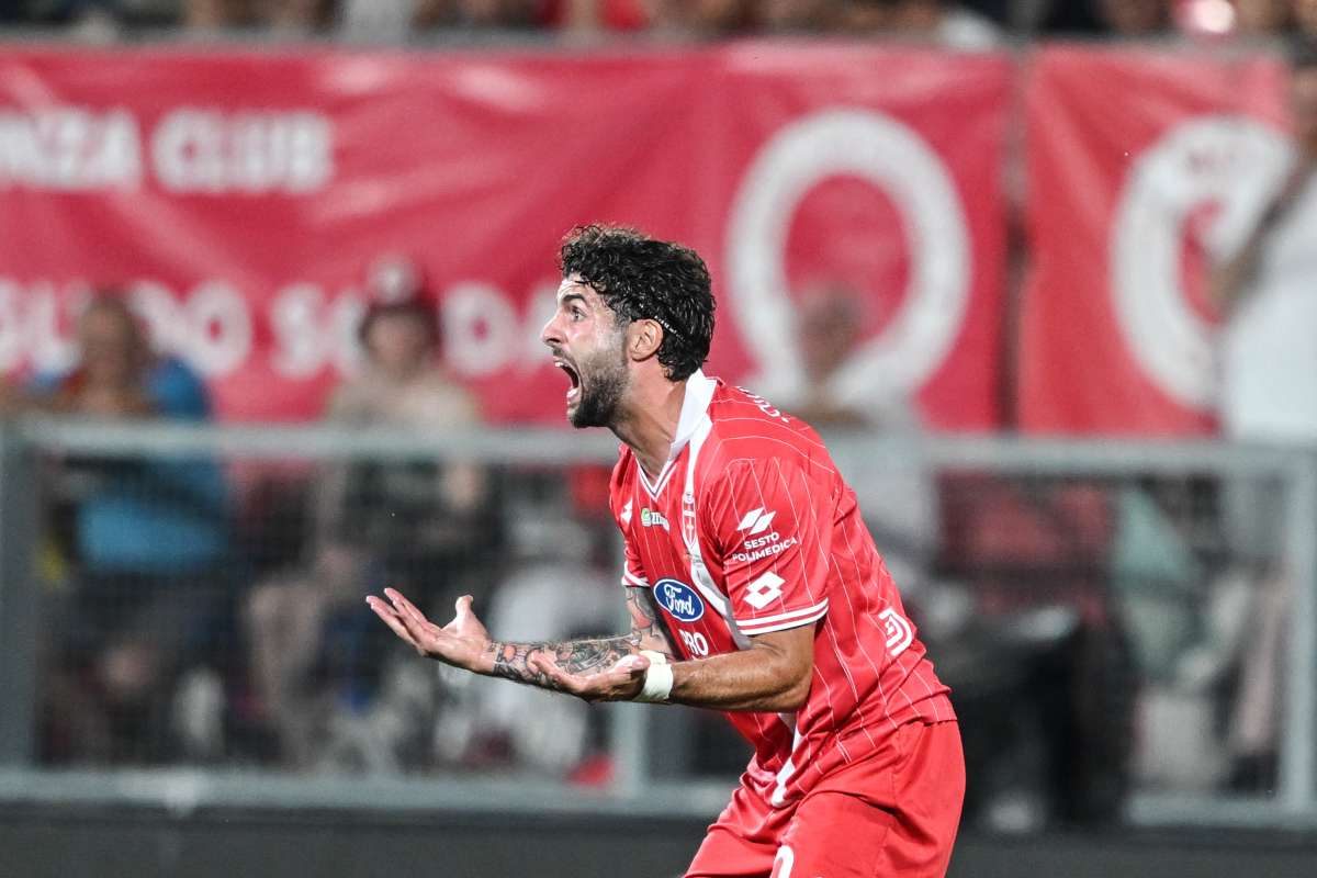 Il Monza torna in Serie A, Catanzaro vince 2-0 ma non basta