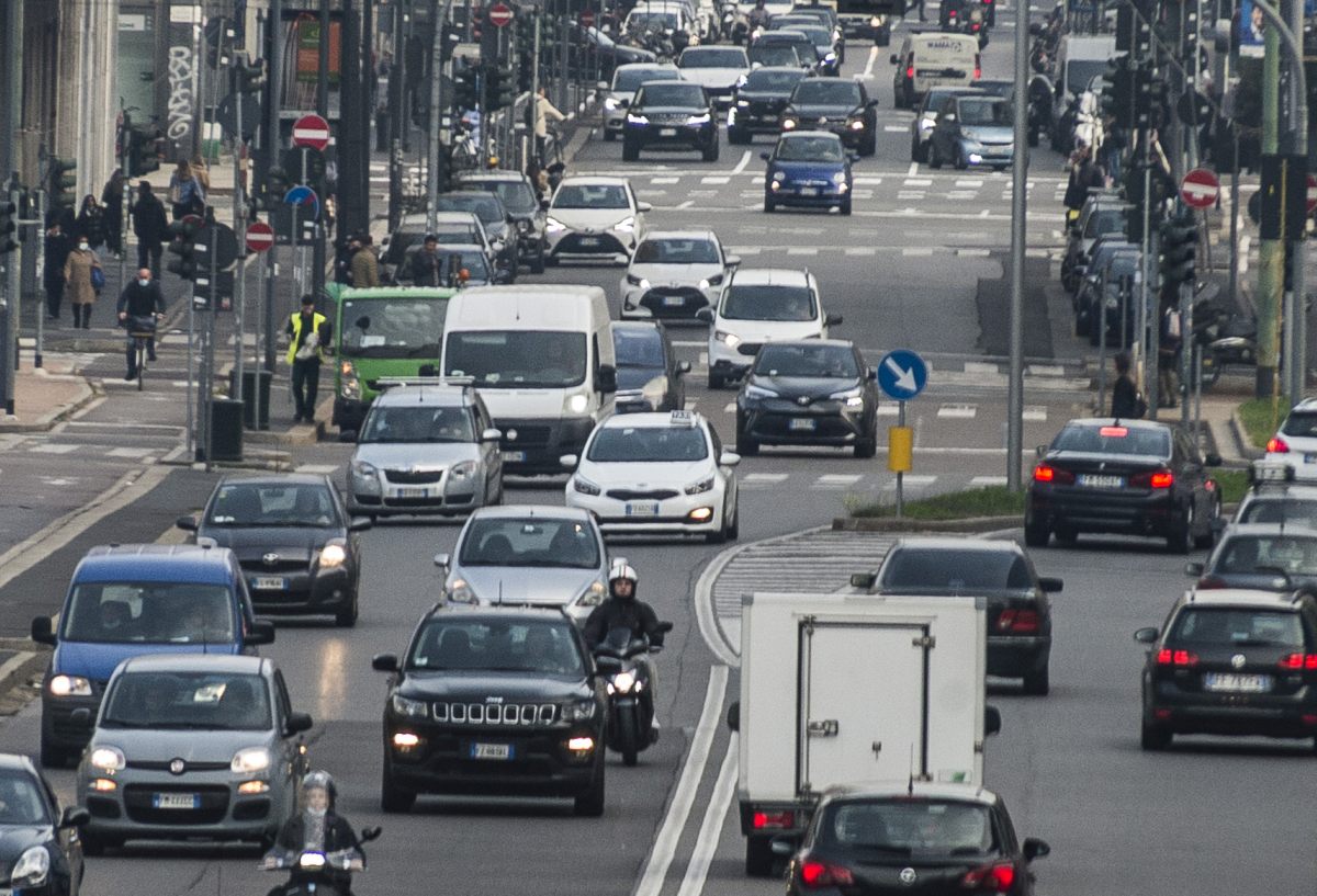 A maggio il mercato dell’auto +7,64% su base annua in Italia