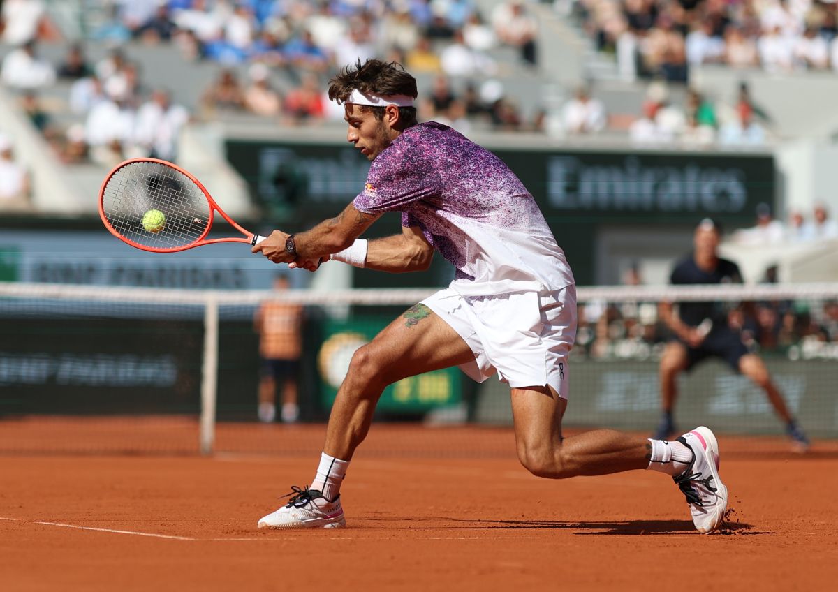 Cobolli cede al quinto set, il Roland Garros è di Zverev