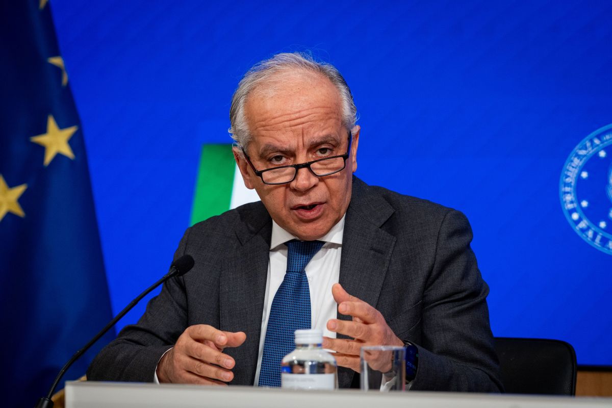 Piantedosi, “L’Ia supporterà la sicurezza, no al poliziotto automatizzato”