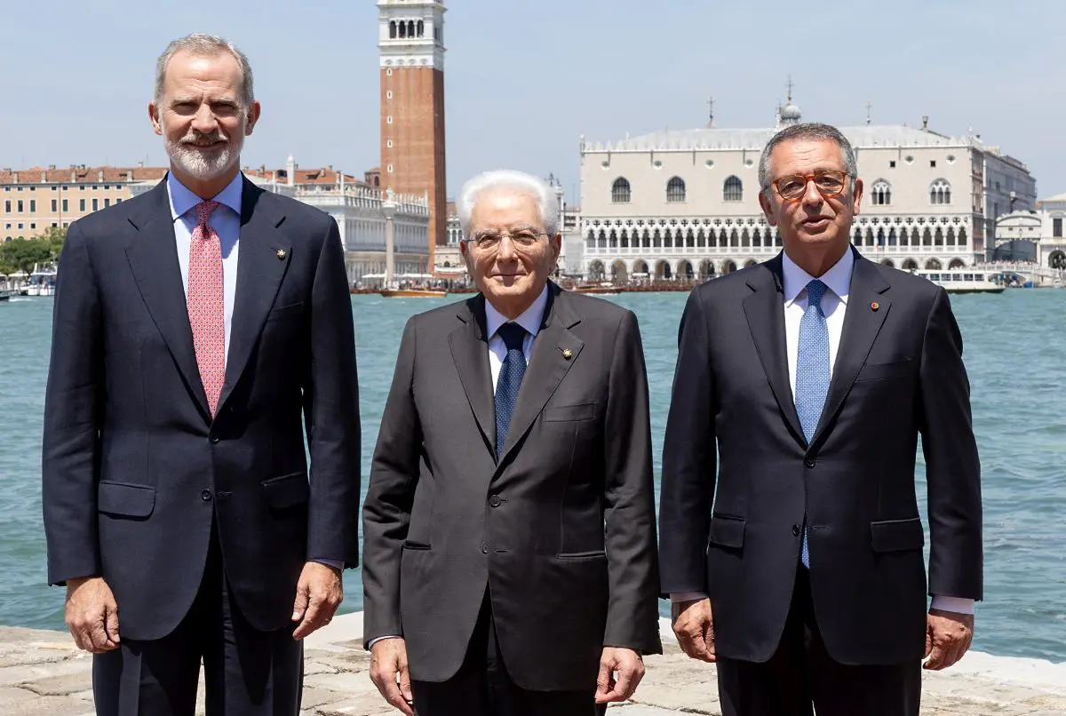 IA, Mattarella “Pochissimi privati travolgono ogni regola, l’Ue agisca”