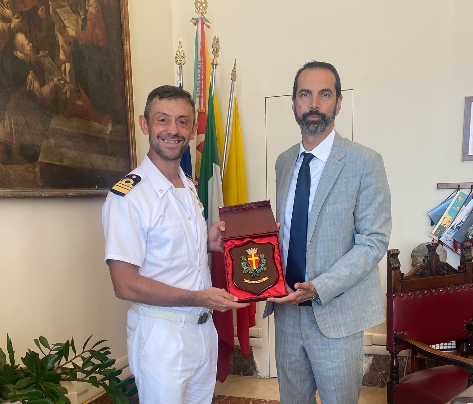 Il sindaco riceve il comandante della “Palinuro”