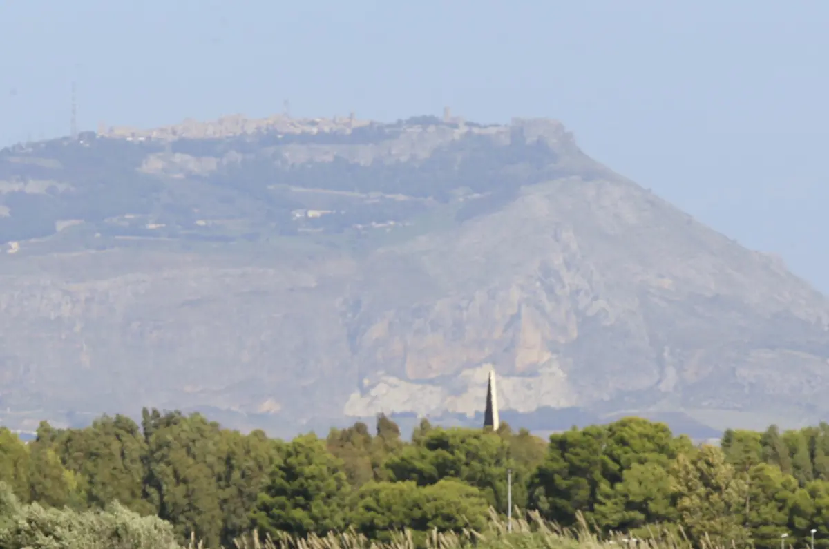 Due giovani morti durante la cronoscalata del Monte Erice, il pilota è risultato negativo agli esami tossicologici