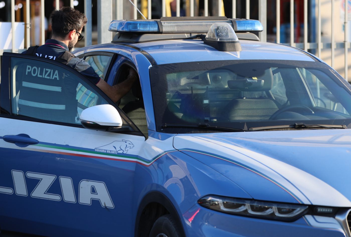 Droga, due arresti dei poliziotti nel messinese