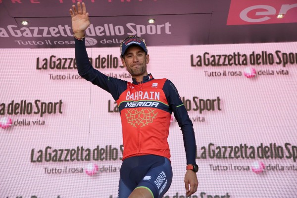 Giro d'Italia, colpaccio di Vincenzo Nibali