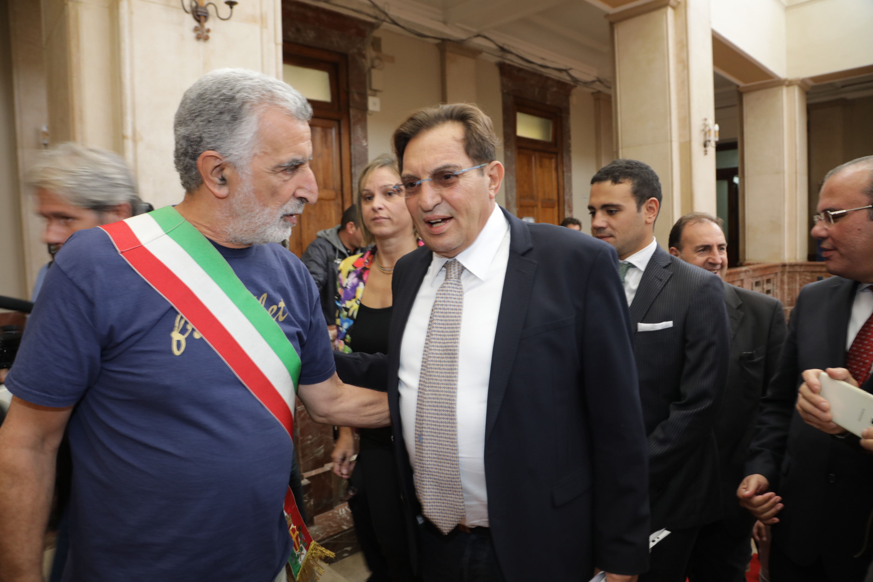 Crocetta: "No a proteste show dei sindaci, ma la Sicilia ha già dato"