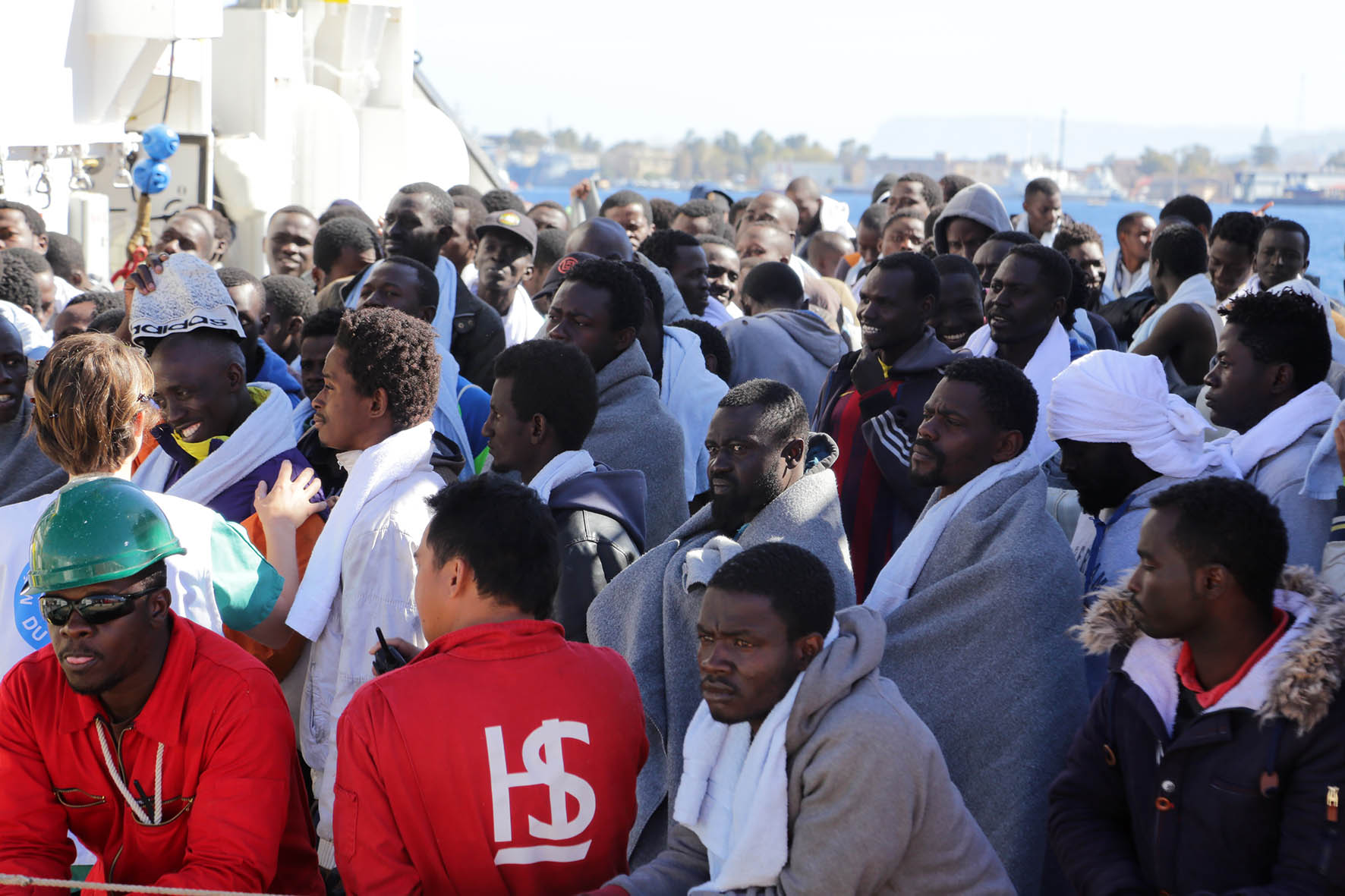 Cacciotto: "Invasione incontrollata di migranti, Accorinti spieghi"
