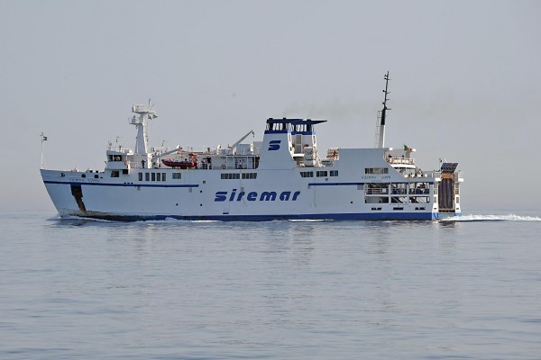 Eolie, riprendono i collegamenti con Napoli