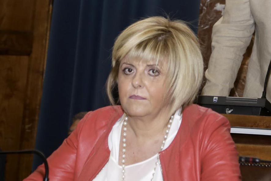 Sindoni ha goduto dei privilegi da consigliera per 4 anni ma era ineleggibile. Ricorso bocciato e condanna a pagare spese legali
