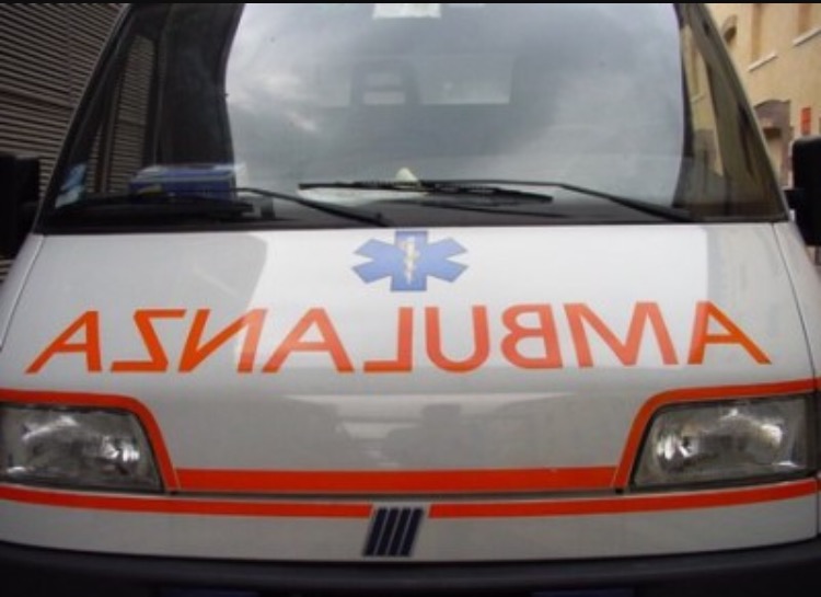 Scontro sull’A18  Letojanni, 5 feriti. Sedicenne grave al Policlinico