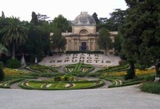 Gran camposanto, utenti "appiedati" da quattro anni
