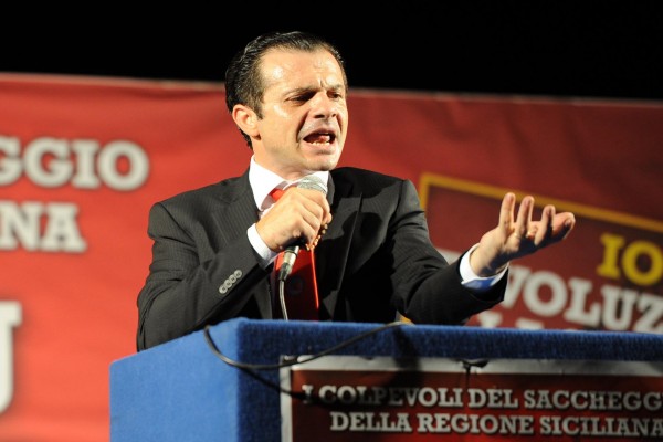 Il difficile parto della nuova giunta. Pesano i "no" della politica che non si fida del sindaco?
