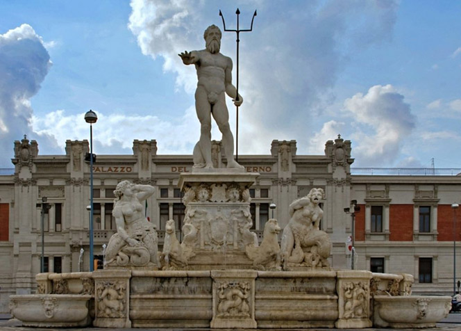 Nuova illuminazione Nettuno e Porta Grazia, intervento per valorizzare il lungomare