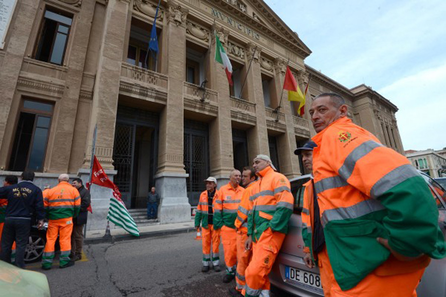 Messina Servizi, l'amministrazione adesso bluffa