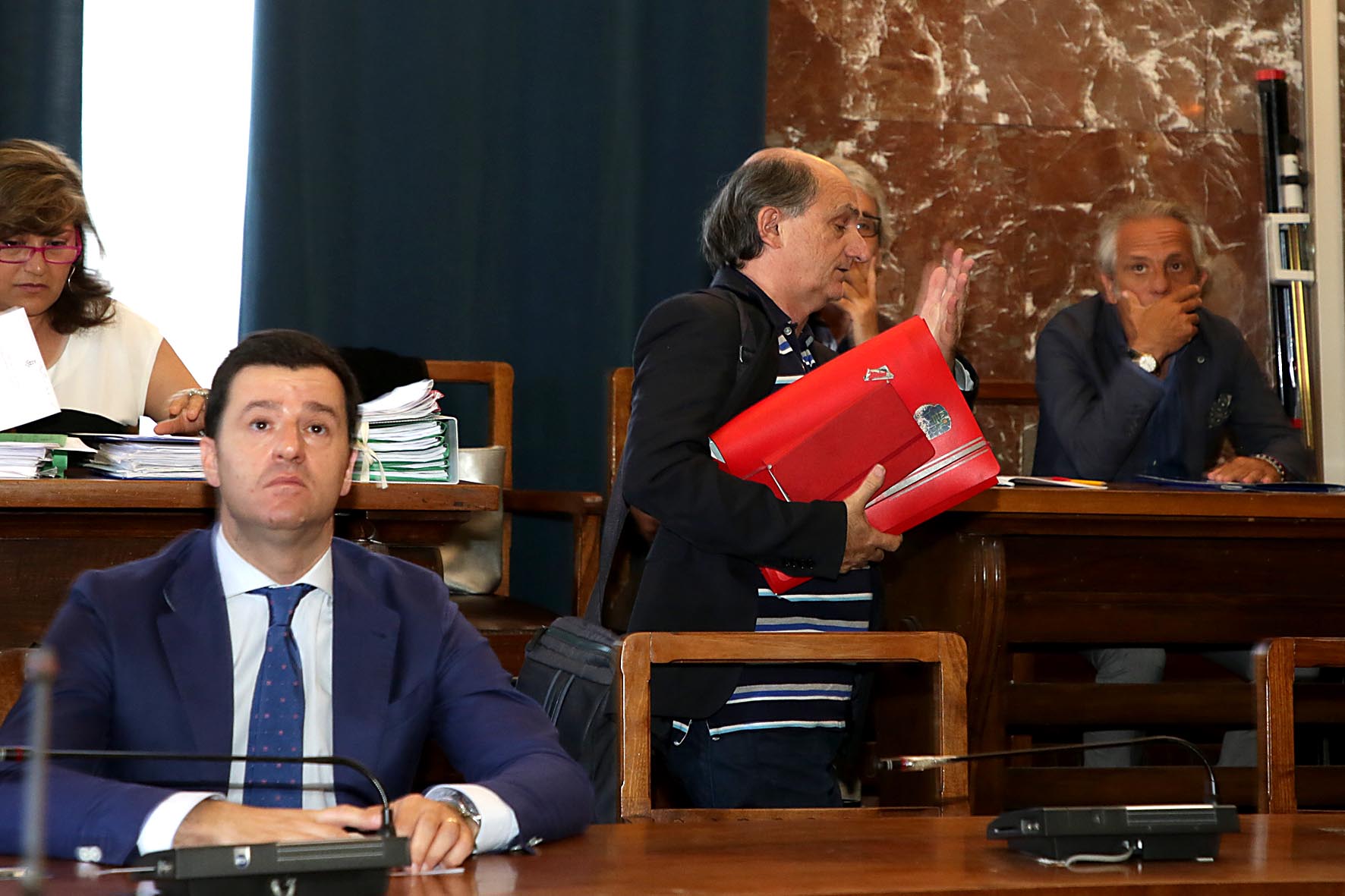 Cassata delibera affidamento MessinaServizi. Ialacqua: Teatrino della politica