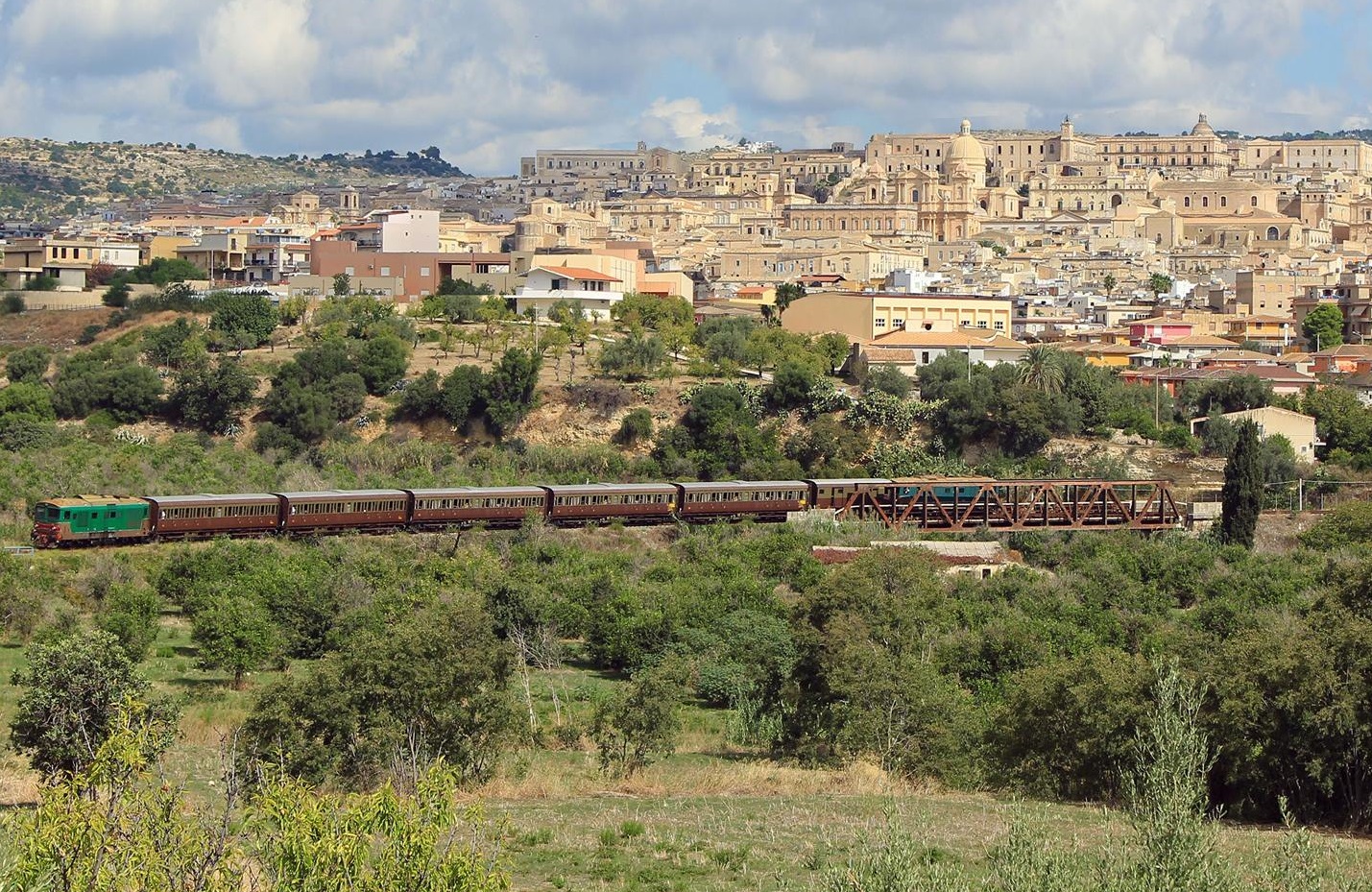 Legambiente, in Sicilia circolano meno treni merci del 2010