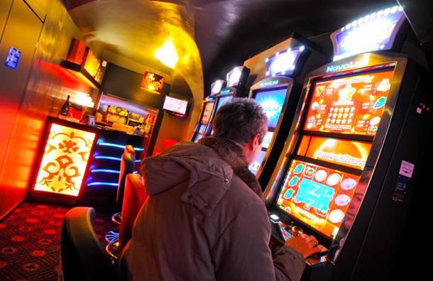 Ordinanza locali con gioco d’azzardo, firmata regolamentazione orari