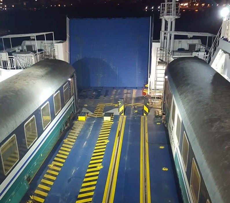 "BusItalia Fast potrebbe affondare ancora Trenitalia". Di Mento: "Non capiamo principio di marketing FS se bus sostituirà qualche treno"