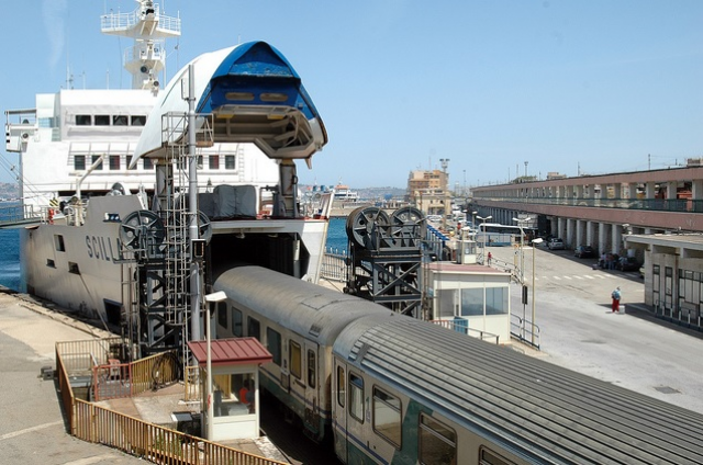 Treni notturni muoiono, dal 1° ottobre dalla Sicilia si viaggia solo di giorno. Si alza protesta