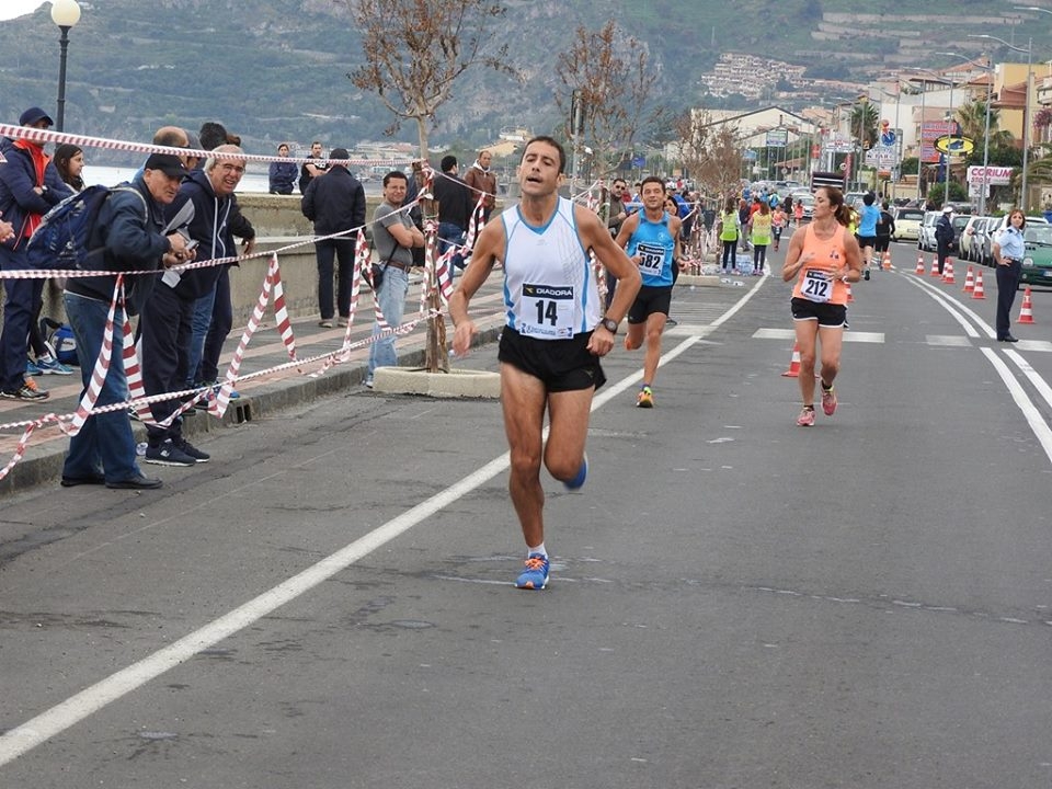 Torna 'Curri chi ti pigghiu', l'evento podistico santateresino