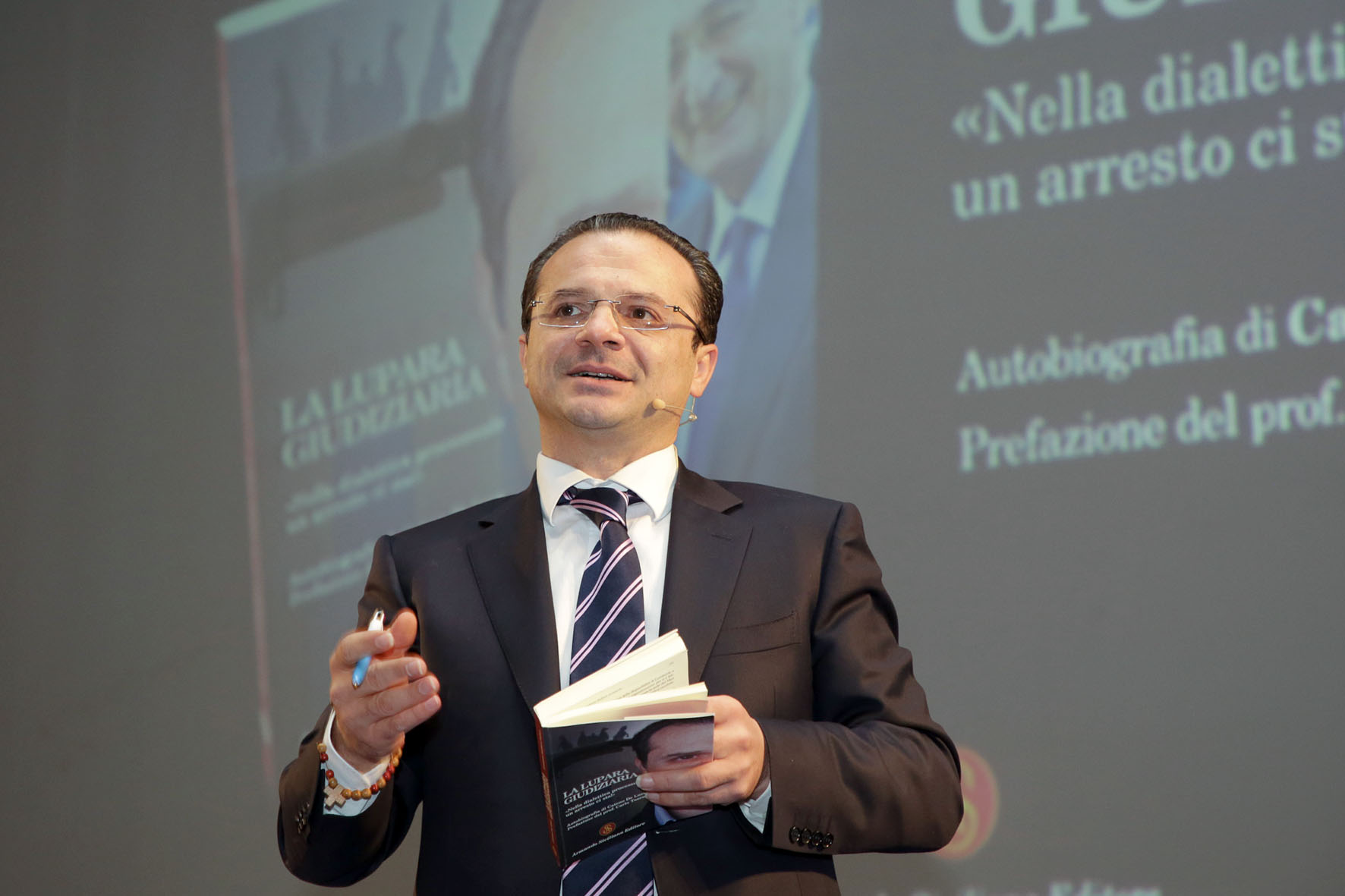 Cateno De Luca, il "dietologo" di Palazzo Zanca: "Via Circoscrizioni e commissioni, così snelliremo il Comune"