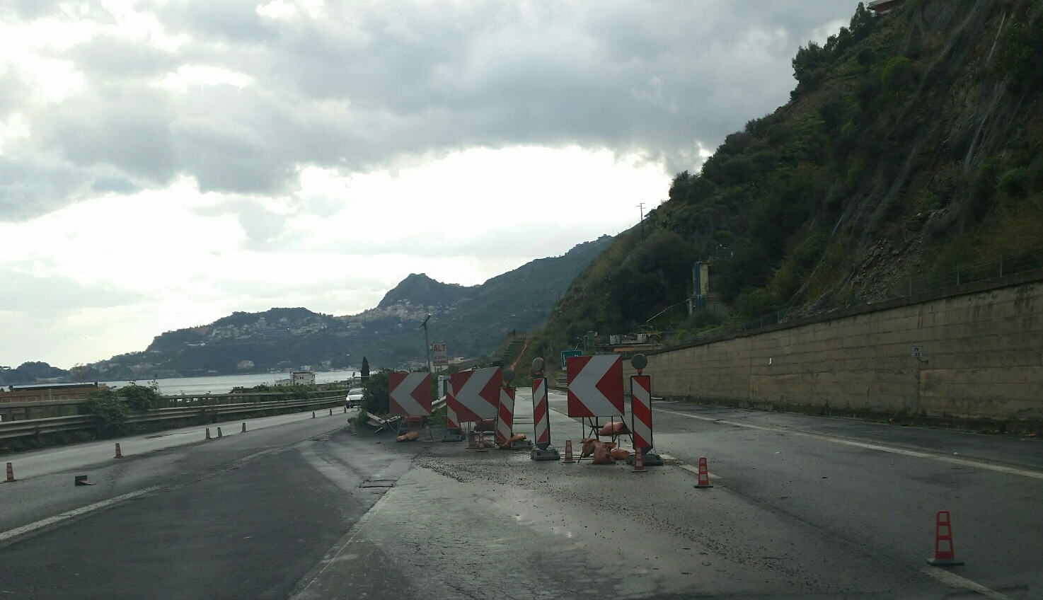 A18: cantieri aperti, si corre ai ripari per eliminare i restringimenti