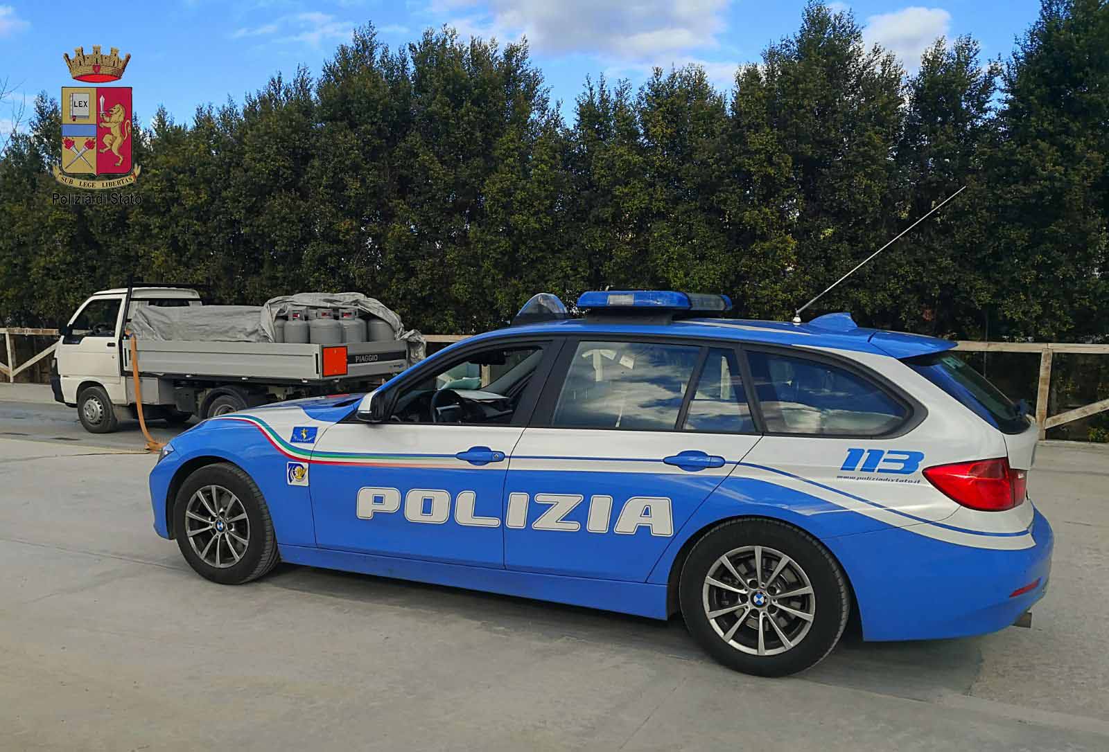 Sequestrati veicoli che trasportavano abusivamente merce pericolosa: elevate sanzioni per oltre 8000 euro
