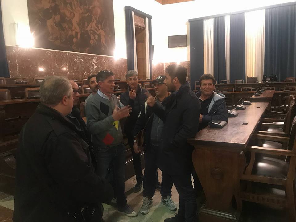 Ex personale Casa Serena non si sposta dal Comune. Signorino: “Blinderò protocollo in Giunta”. Zuccarello: “Nessun rispetto”