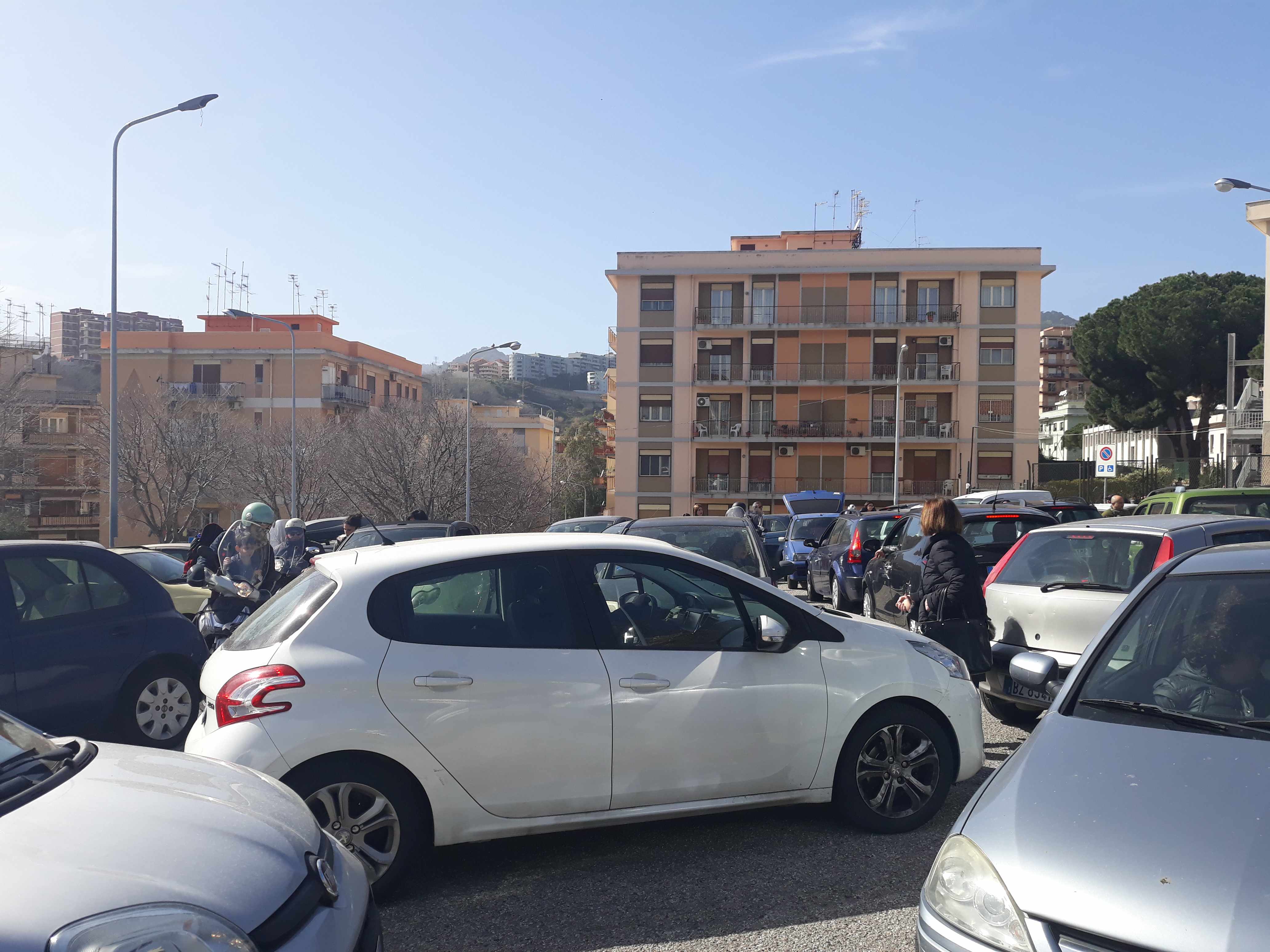 Caos all'uscita dal S Francesco di Paola, Laimo: 'In pericolo la sicurezza degli studenti'