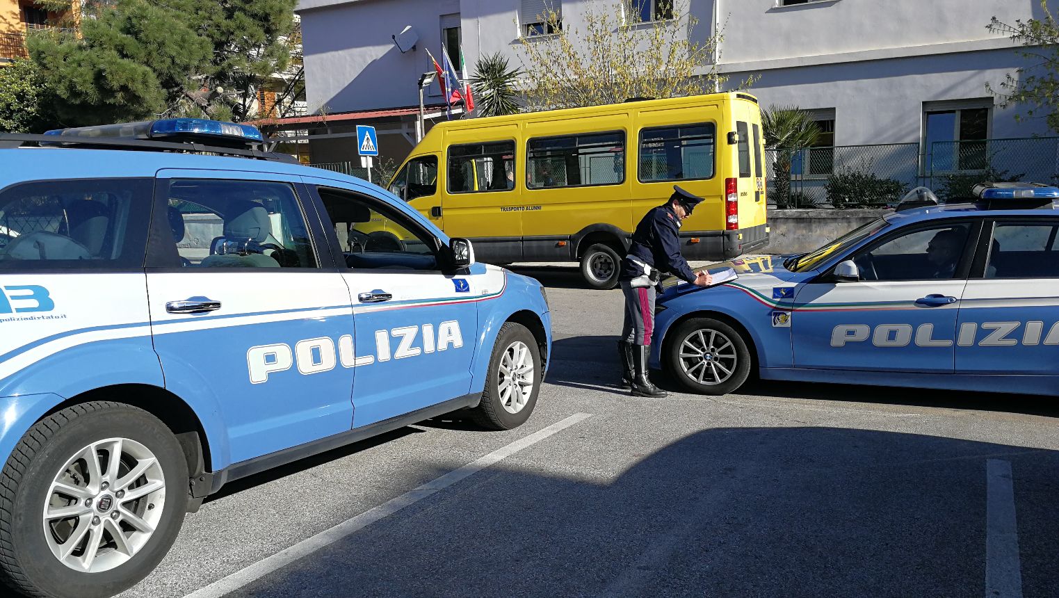 Scuolabus irregolari a Falcone e Barcellona, conducenti stangati