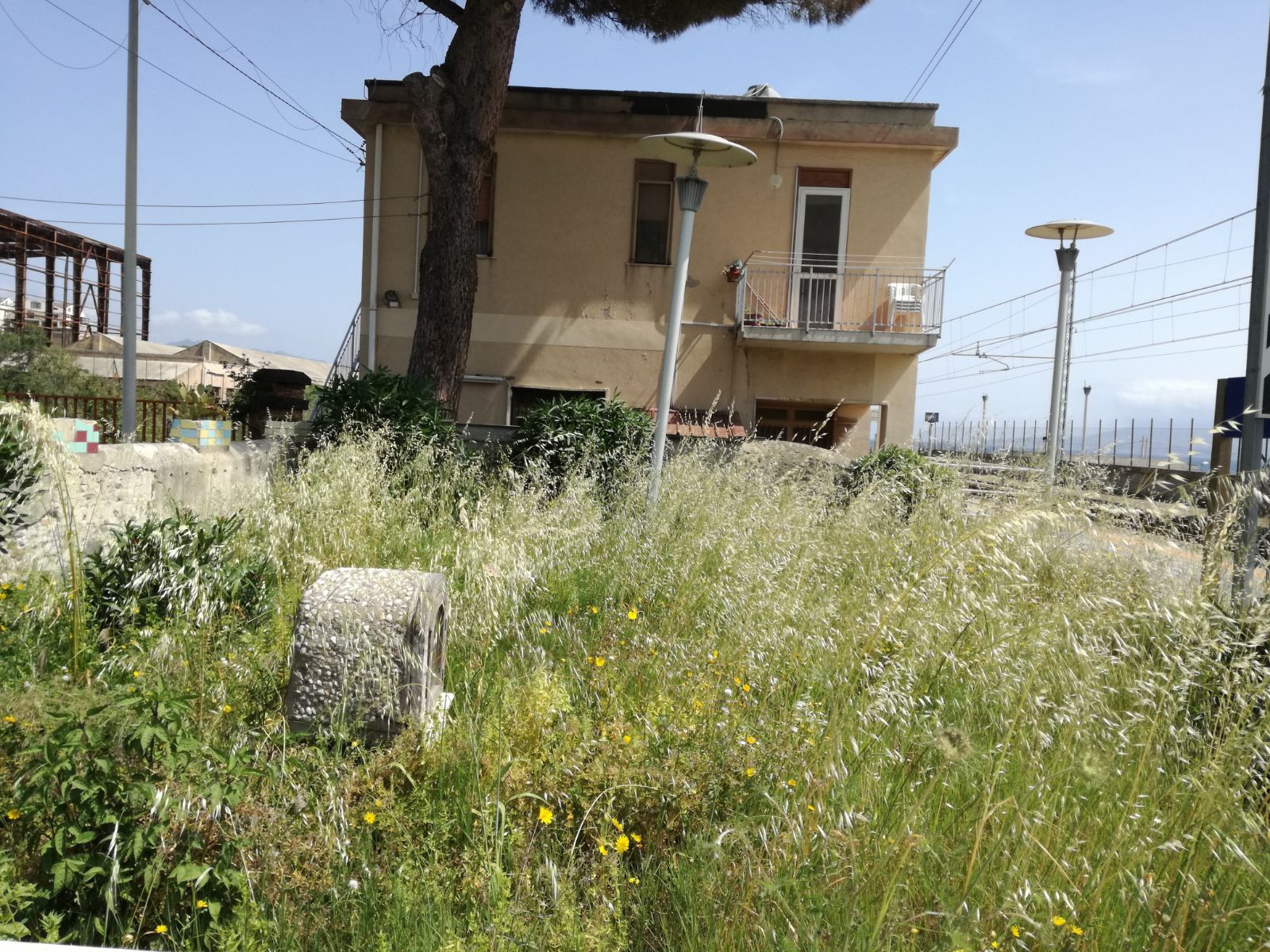 Tremestieri, la metroferrovia simbolo del fallimento politico